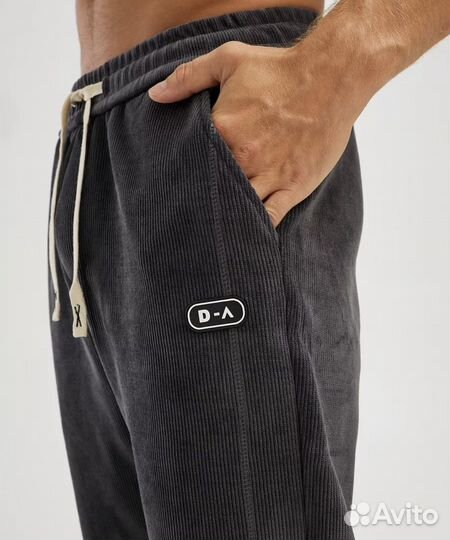 Спортивные штаны