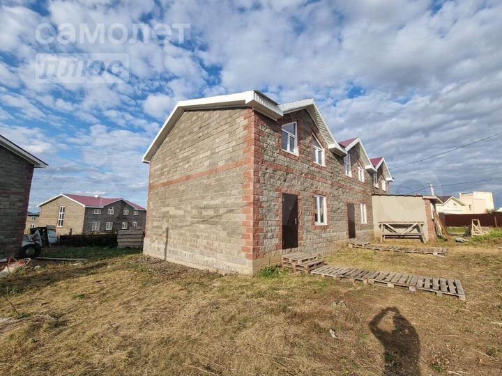 Таунхаус 92 м² на участке 2,8 сот.