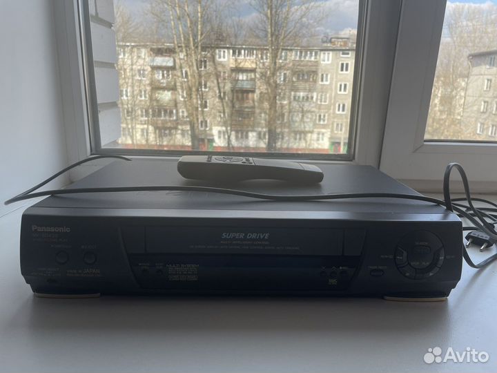 Видеомагнитофон panasonic