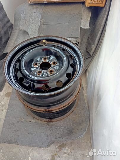 Диски Nissan R16 5x114.3 штамповка