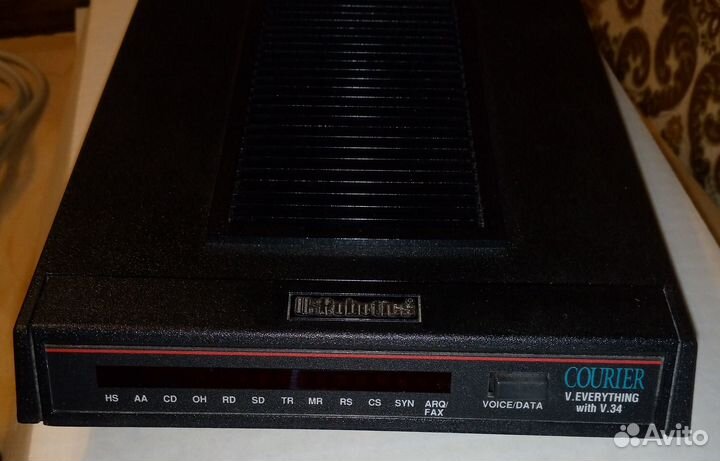 US Robotics Courier V. Everything with V.34 BOX