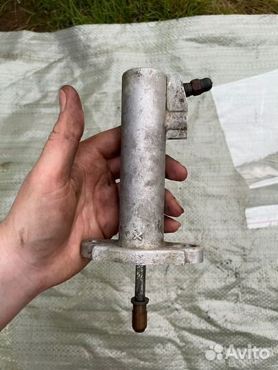 Цилиндр сцепления рабочий VW Passat B3