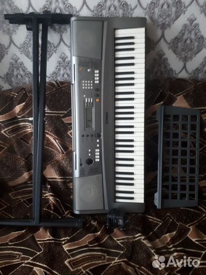 Синтезатор yamaha psr r300