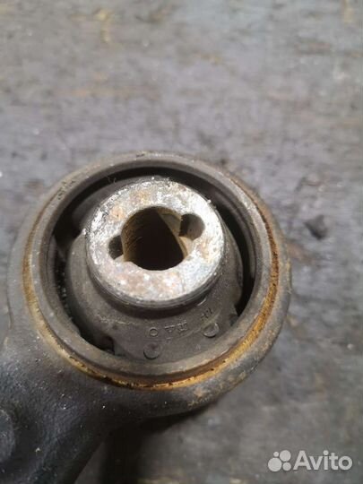 Рычаг на Volvo Xc90