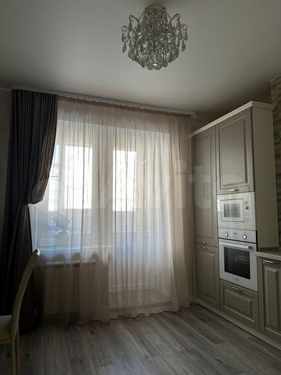 2-к. квартира, 76 м², 3/9 эт.