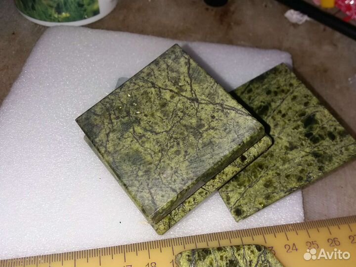 Шкатулка 6на6см (змеевик)