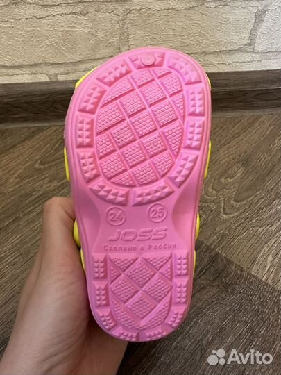 Шлепанцы сабо новые для девочек Joss Garden Shoes