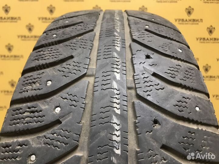 Bridgestone Ice Cruiser 7000 215/70 R16 100T