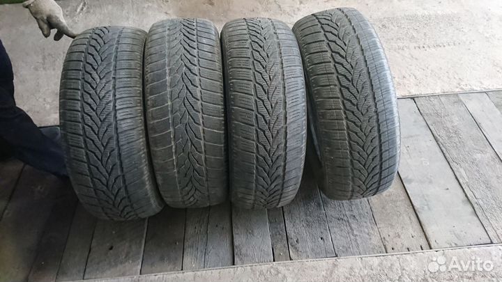 Interstate Winter IWT-2 Evo 21.5/65 R16