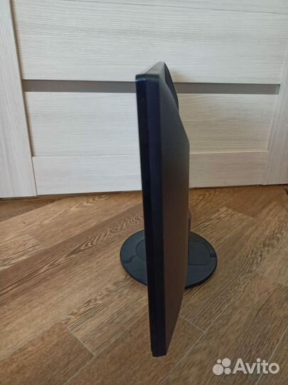 Full HD 22д монитор Envision в новом состоянии