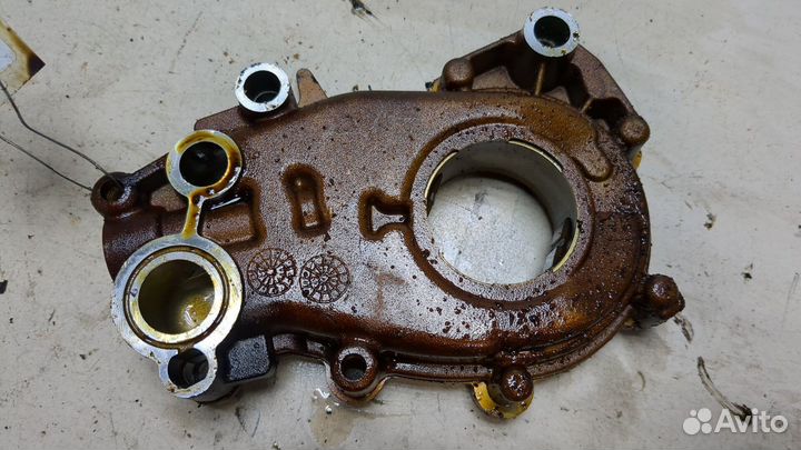 Насос масляный Cadillac CTS, 2006