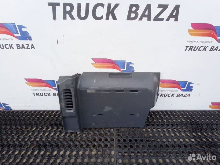 Опора полки правая