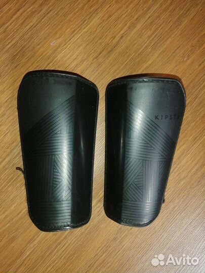 Щитки футбольные детские