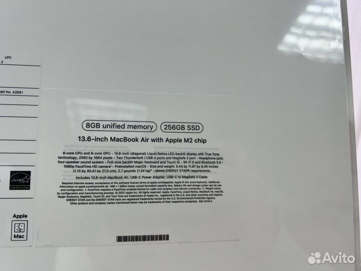 Hoвый MacBook Air M2 8/256 Gb +