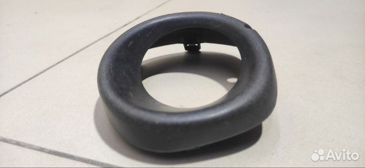 Рамка противотуманной фары передняя левая