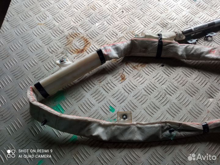 Шторка безопасности правая Kia Ceed JD