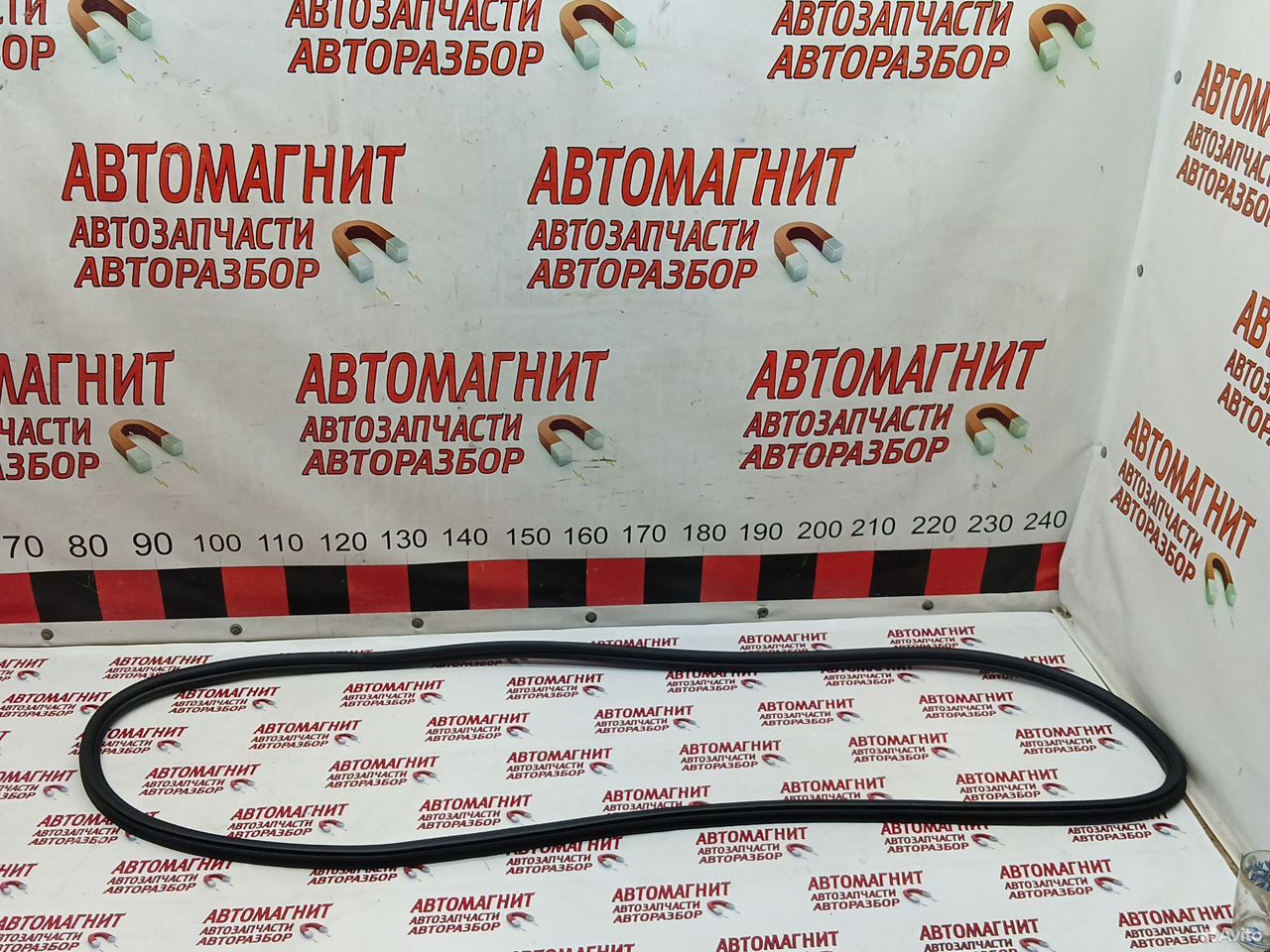 Уплотнитель двери передней правой Lixiang L7