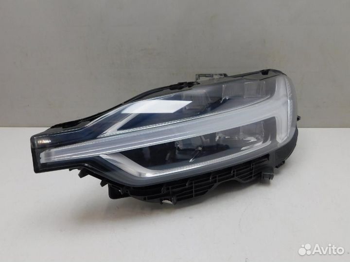 Фара левая Volvo XC60