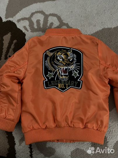 Куртка бомбер