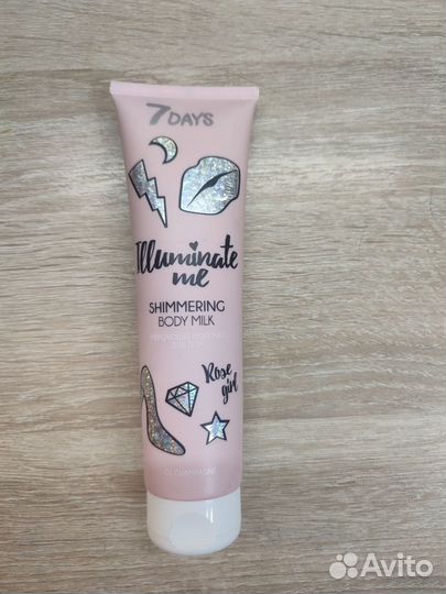 Мерцающее молочко для тела 7days