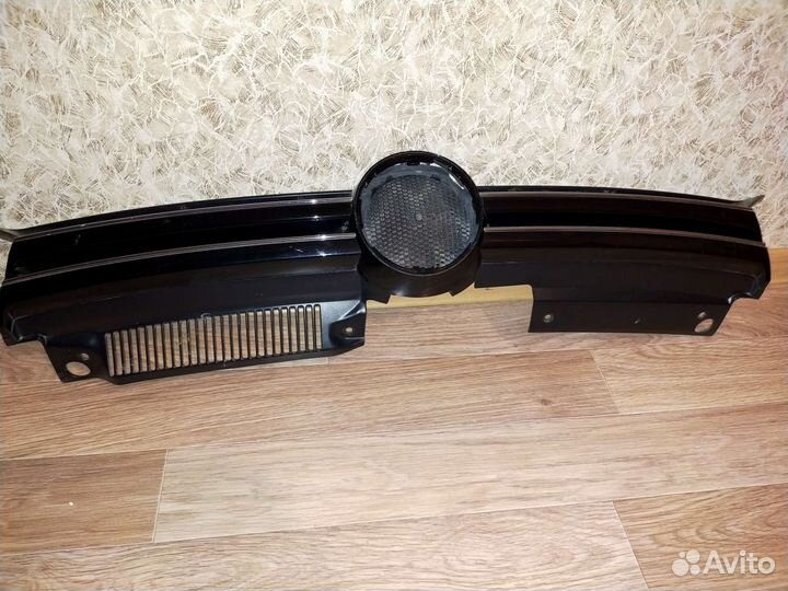 Решетка радиатора volkswagen golf 6