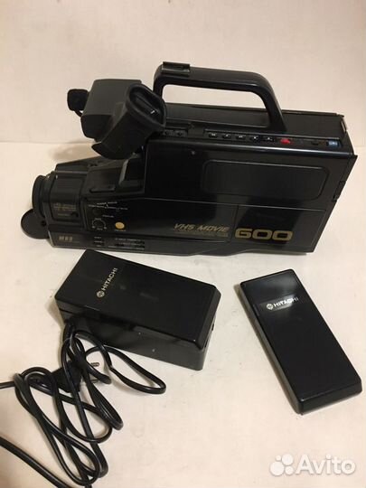 Видеокамера Htachi VM - 600 E