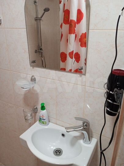 Комната 30 м² в 4-к., 1/2 эт.