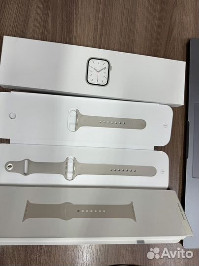 Часы Apple Watch Series 7 45мм StarLight