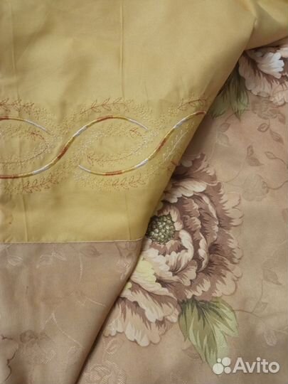 Комплект постельного белья семейный