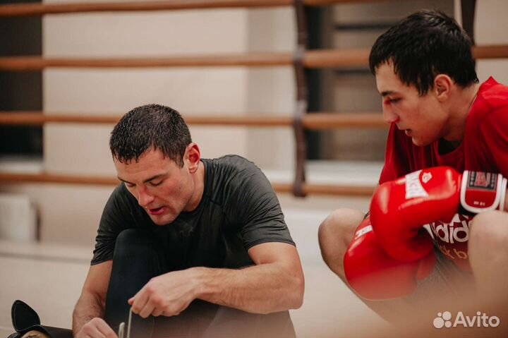 Тренер по боксу и кикбоксингу