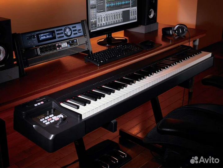 Синтезатор