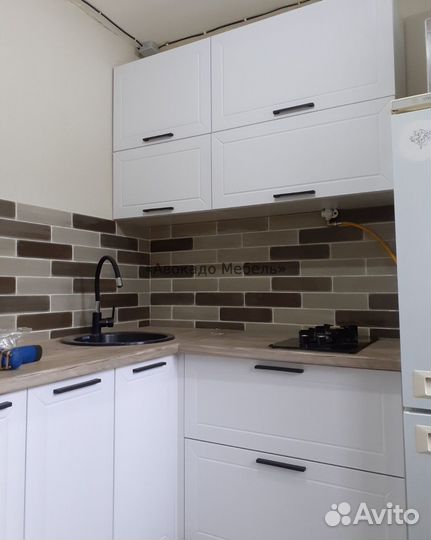 Кухня новая модульная белая
