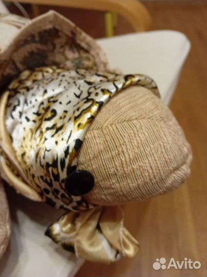 Гобеленовая подушка Черепаха в платочке