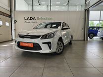 Kia Rio 1.4 AT, 2018, 190 000 км, с пробегом, цена 939 000 руб.