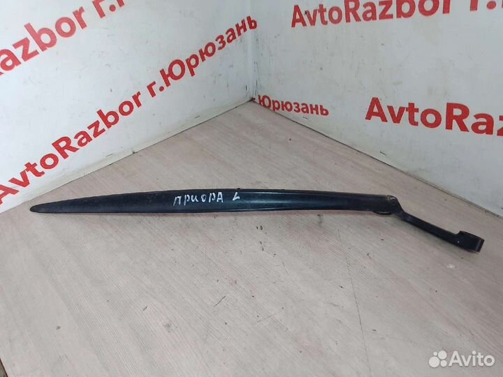 Поводок дворника левый LADA Priora
