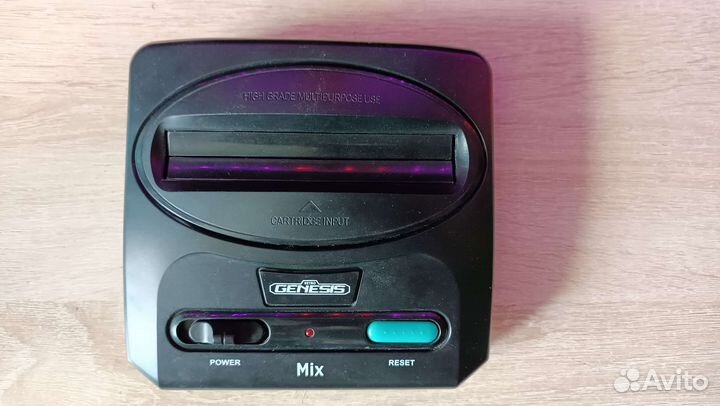 Игровая приставка типа sega