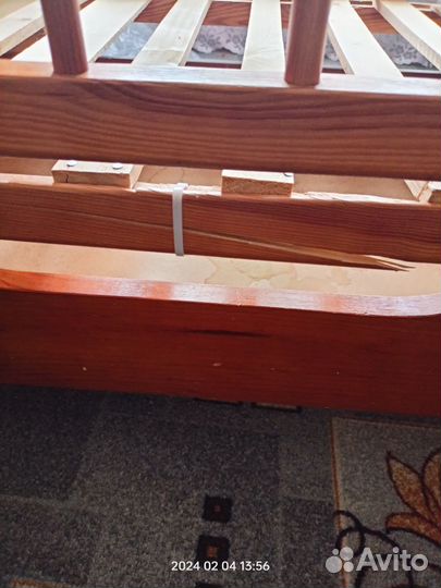 Детская кроватка (качалка), с выдвижным ящиком