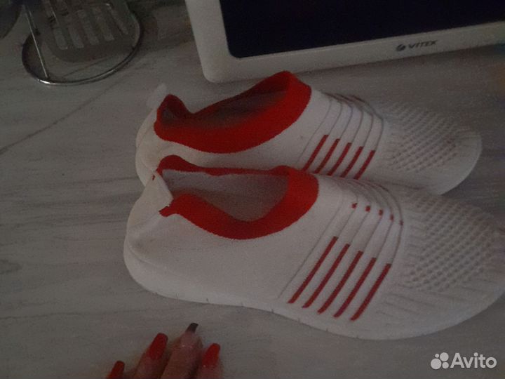 Кроссовки