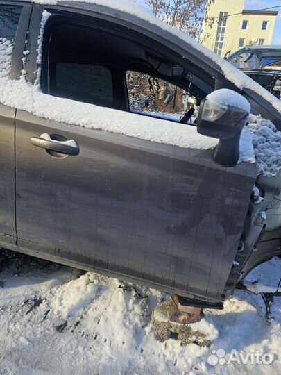 В разборе ford Kuga 2010