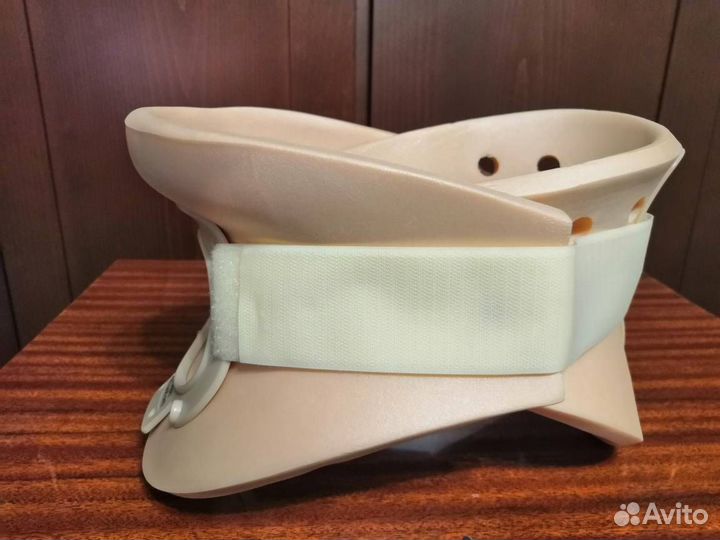 Ортопедический ортез на шейный отдел