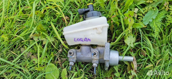 Продам главный тормозной цилиндр Логан 1
