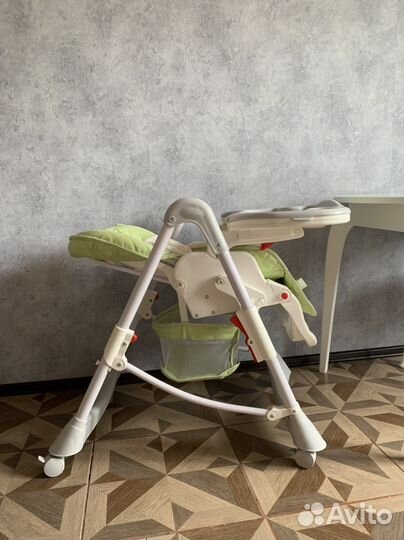 Стульчик для кормления babyton