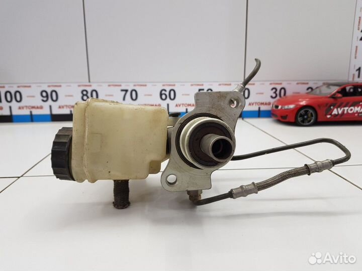 Главный тормозной цилиндр с бачком (BMW 3)