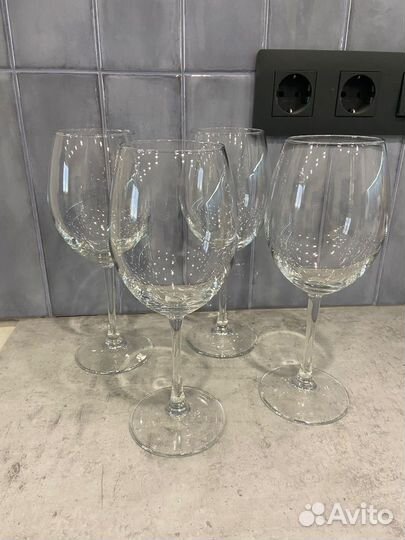 Винные бокалы 4шт
