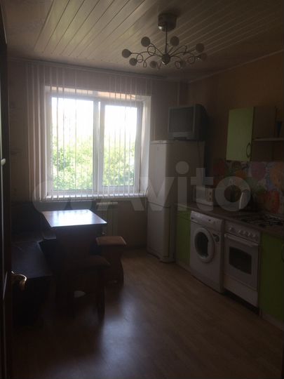 3-к. квартира, 64 м², 3/9 эт.