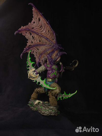 Коллекционная фигура Иллидан из Варкрафта