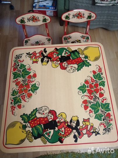 Детский стол и стул