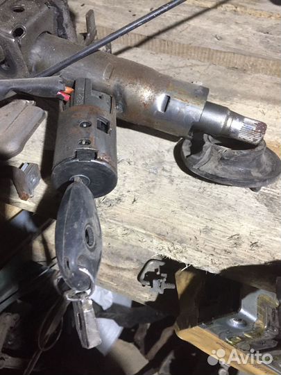 Замок зажигания Рено Логан 2012