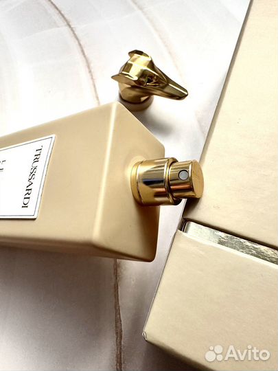 Распив Shopping Via della Spiga Trussardi