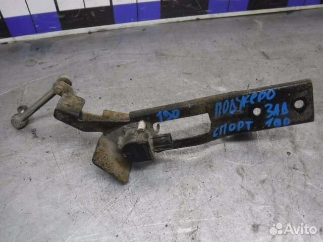 Датчик положения кузова задний Mitsubishi Pajero